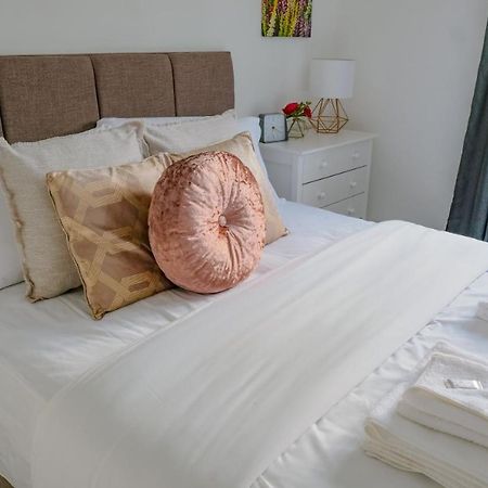 קאמברידג' Modern & Artistic Design Humphreys Lodge - Sleep 6 מראה חיצוני תמונה